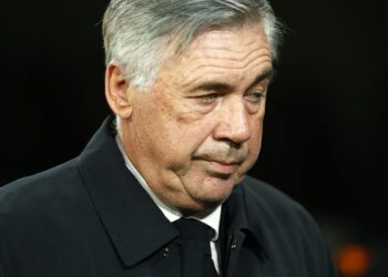 Surto de covid-19 cria problemas para o Real Madrid no Espanhol