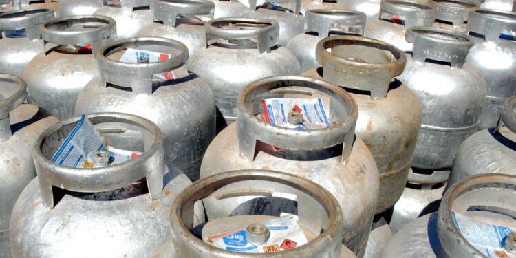 Auxílio gás começará a ser pago em cidades atingidas por chuvas