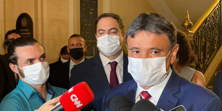 Equipe de Lula deve propor salário mínimo de R$ 1.320 em 2023, diz coordenador do Orçamento