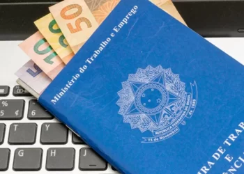 Lula assinará MP do salário mínimo de R$ 1.320 até 1º de maio