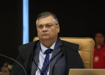 Ministro do STF determina medidas de combate às queimadas