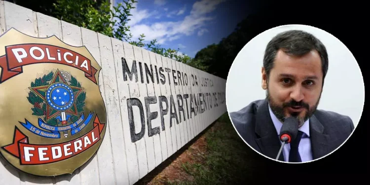 Chefe da PF descarta influência de Trump nos casos Bolsonaro