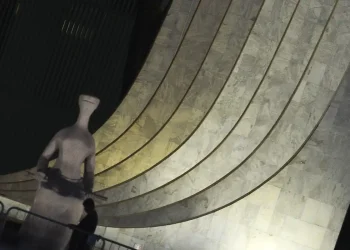 STF vai julgar recursos de Bolsonaro contra Moraes, Dino e Zanin