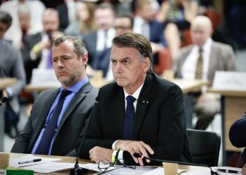 PGR pede ao STF condenação de Bolsonaro e mais sete réus por trama golpista