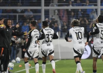 Atlético-MG bate Godoy Cruz de novo e carimba vaga nas quartas da Sula