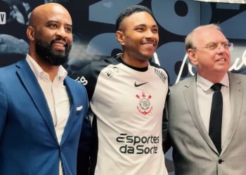 Em meio a urgência no Timão, Dorival espera ter Vitinho no próximo jogo