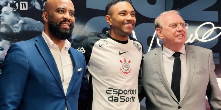 Em meio a urgência no Timão, Dorival espera ter Vitinho no próximo jogo