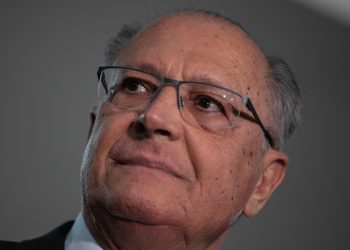 Alckmin anuncia alívio em alguns produtos industriais na venda para os EUA. Entenda