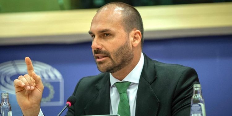 PEC da Blindagem pode afetar investigação sobre Eduardo e emendas