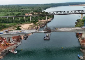 Onze meses após desabar, obra de reconstrução da ponte que liga MA ao TO está 90% concluída