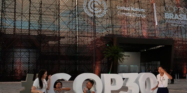 COP30 começa nesta segunda; saiba o que está em jogo e o que esperar da conferência sobre a crise do clima