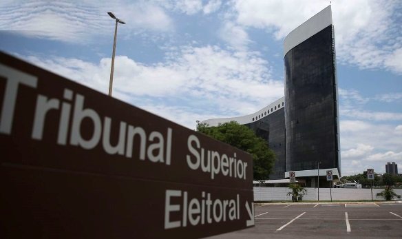 TSE nega pedido da campanha de Flávio para barrar posts de sindicatos